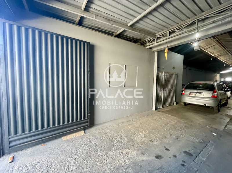 Imagens do imóveis Barracão :  / Comercial / Paulicéia