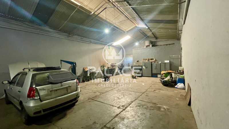 Imagens do imóveis Barracão :  / Comercial / Paulicéia