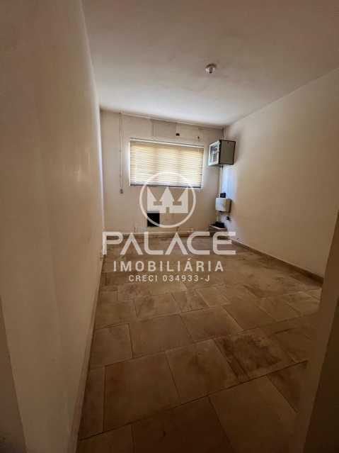 Imagens do imóveis Barracão :  / Comercial / Parque Santa Cecília