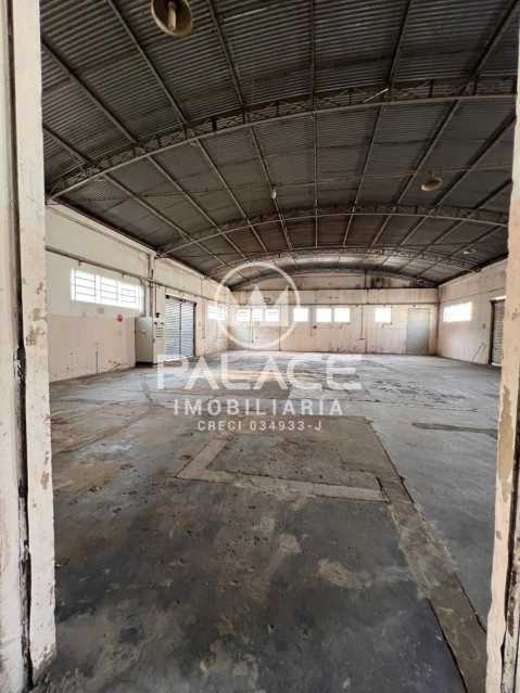 Imagens do imóveis Barracão :  / Comercial / Parque Santa Cecília