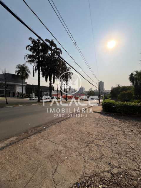 Imagens do imóveis Barracão :  / Comercial / Parque Santa Cecília