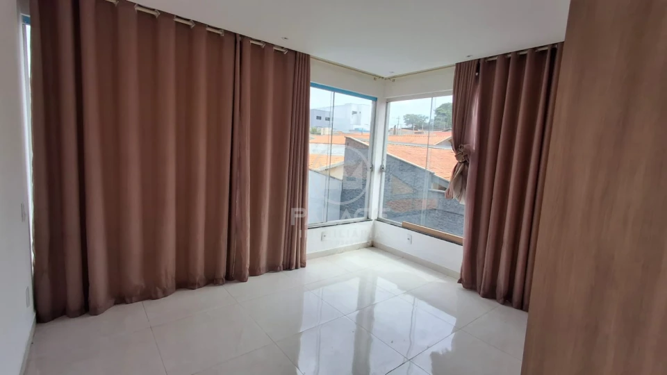 Casa com piscina à venda no bairro Balbo, Piracicaba