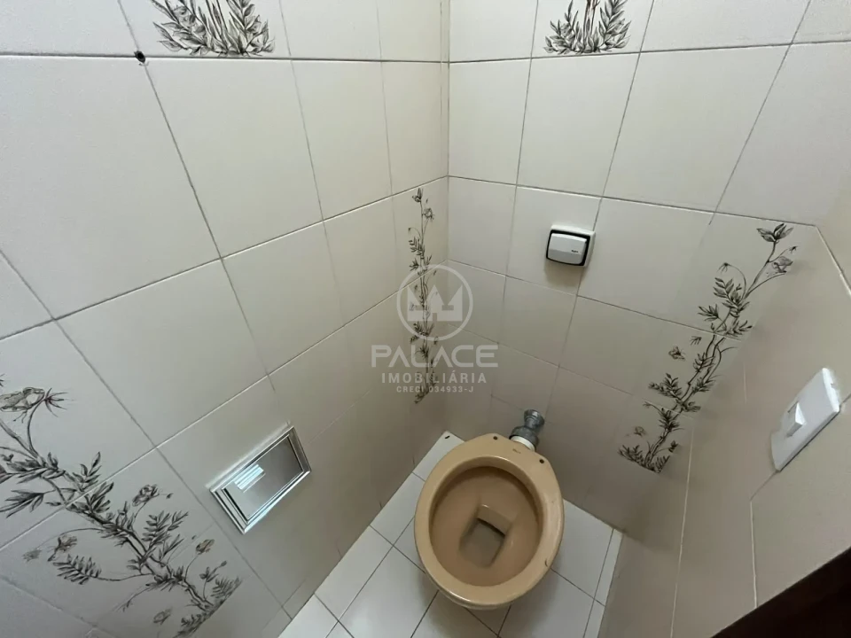 CASA COM PISCINA PARA LOCAÇÃO NO CENTRO DE PIRACICABA