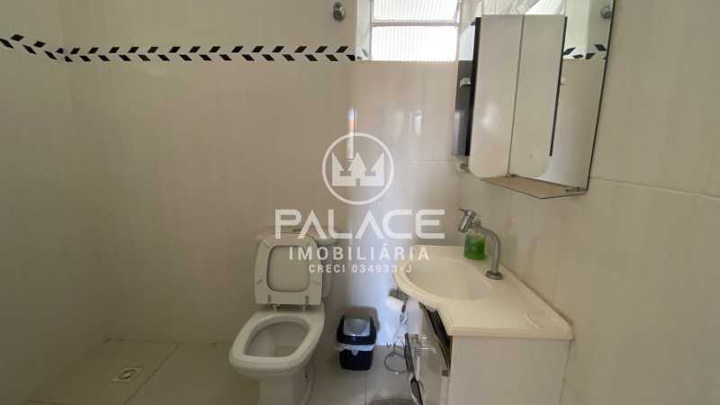 Imagens do imóveis Casa de rua :  / Residencial / Alto