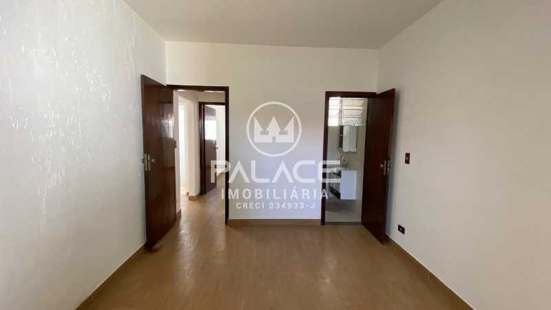 Imagens do imóveis Casa de rua :  / Residencial / Alto