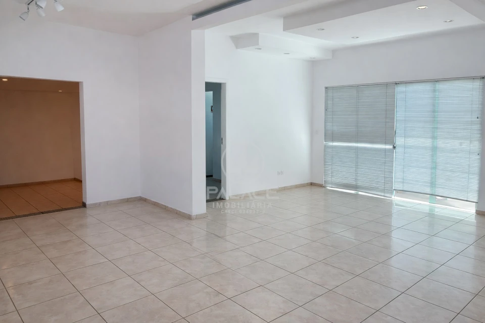 PONTO COMERCIAL / ALEMÃES