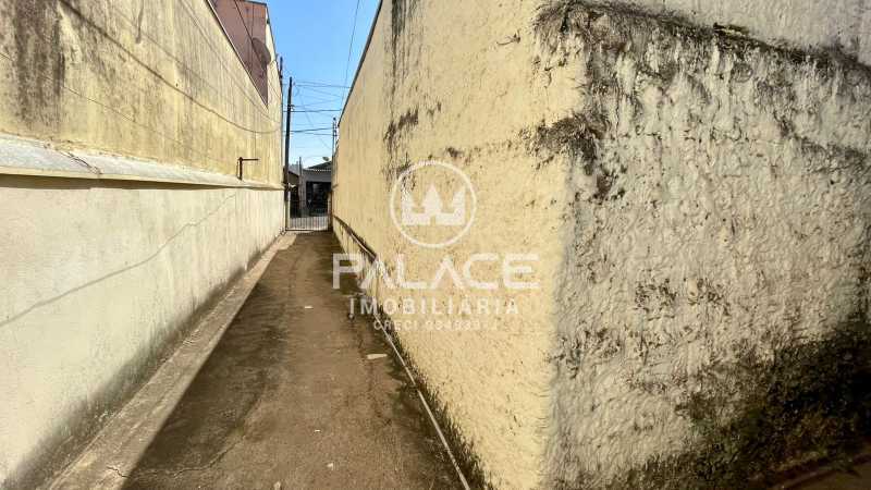 Casa de rua :  / Residencial / Piracicamirim / locacao