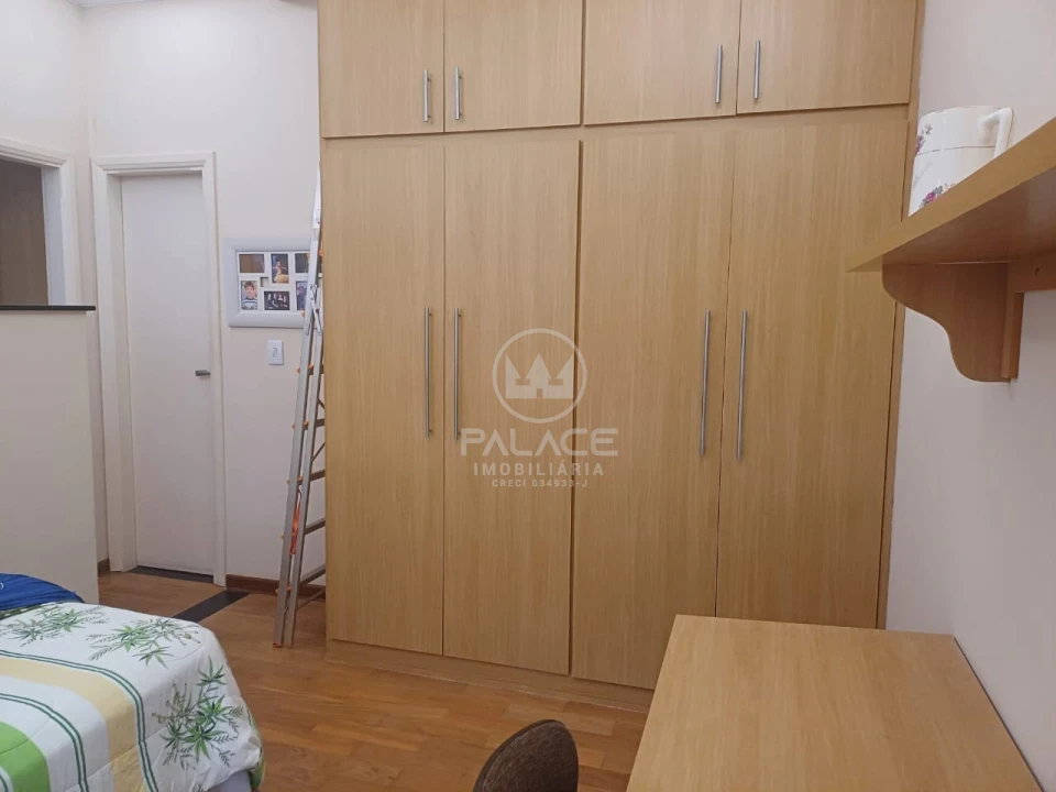 CASA A VENDA NO BAIRRO CASTELINHO