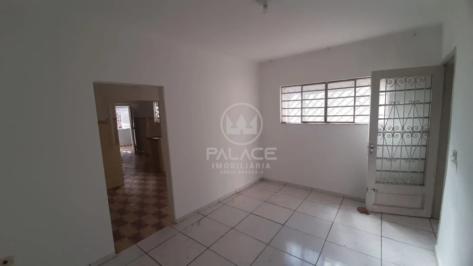CASA PARA LOCAÇÃO / CENTRO / 2 QUARTOS