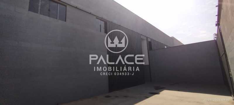 Imagens do imóveis Barracão :  / Comercial / São Vicente