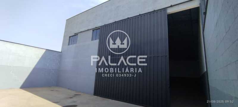 Imagens do imóveis Barracão :  / Comercial / São Vicente