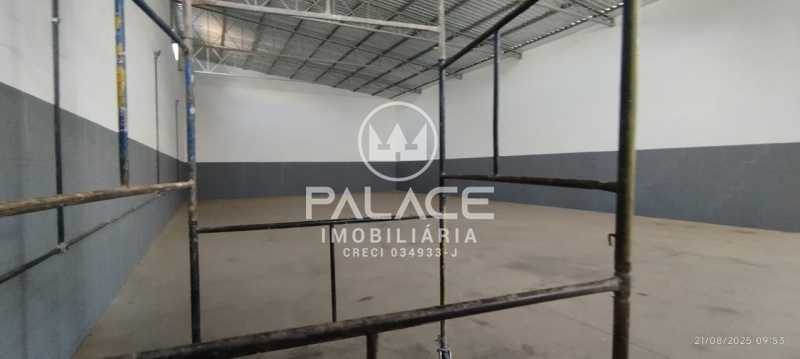 Imagens do imóveis Barracão :  / Comercial / São Vicente