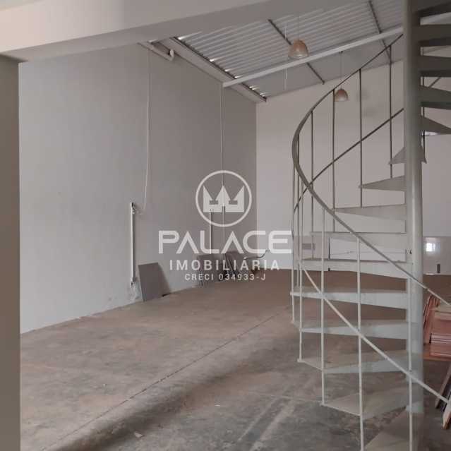 Imagens do imóveis Barracão :  / Comercial / Água Branca