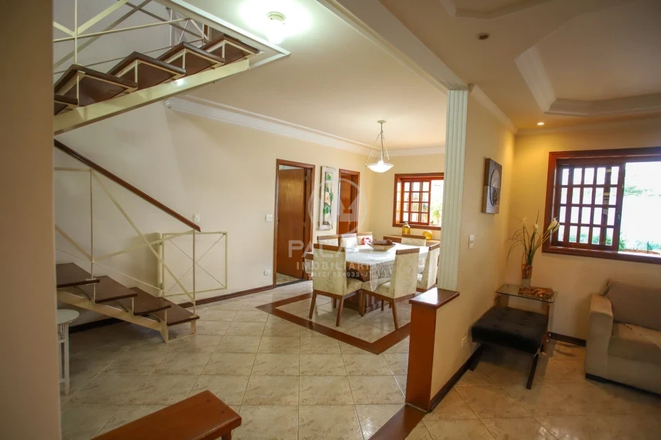 Sobrado de alto Padrão a venda em bairro Nova América