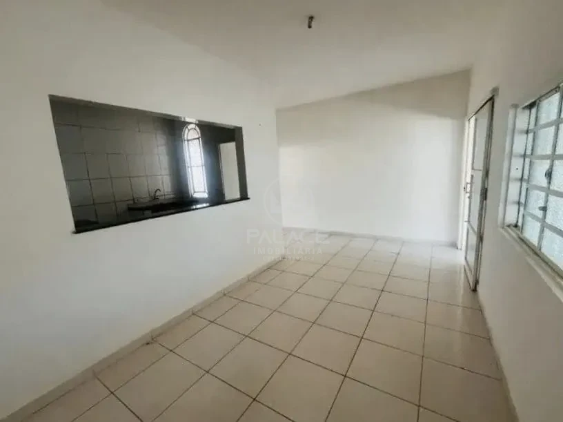 casa disponivel para locação