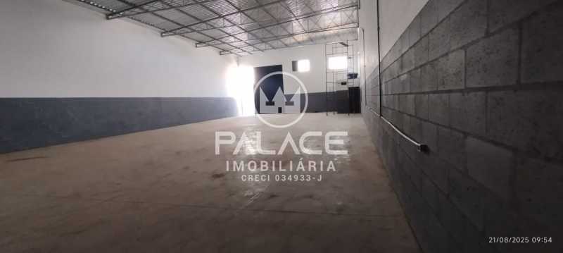 Imagens do imóveis Barracão :  / Comercial / Jardim Algodoal