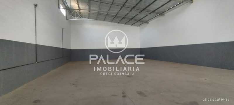 Imagens do imóveis Barracão :  / Comercial / Jardim Algodoal