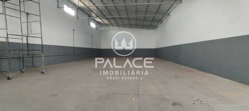 Imagens do imóveis Barracão :  / Comercial / Jardim Algodoal