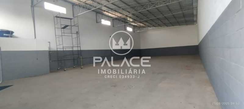 Imagens do imóveis Barracão :  / Comercial / Jardim Algodoal