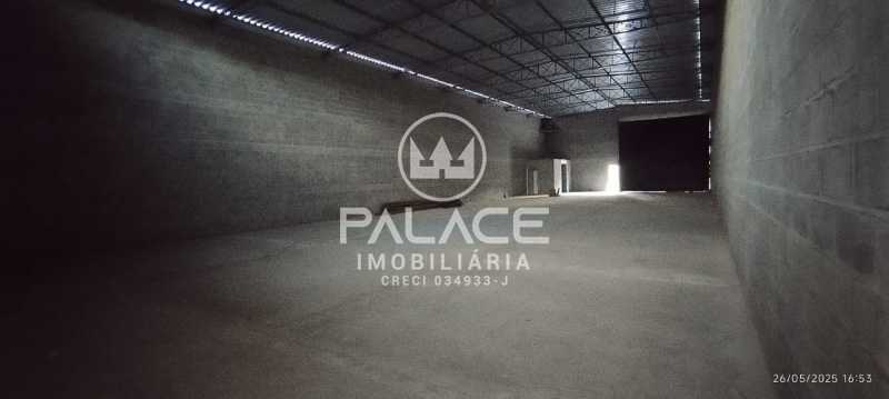 Imagens do imóveis Barracão :  / Comercial / Jardim Algodoal