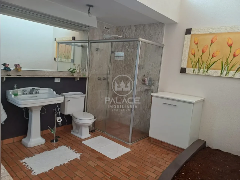 CASA A VENDA NO BAIRRO CASTELINHO