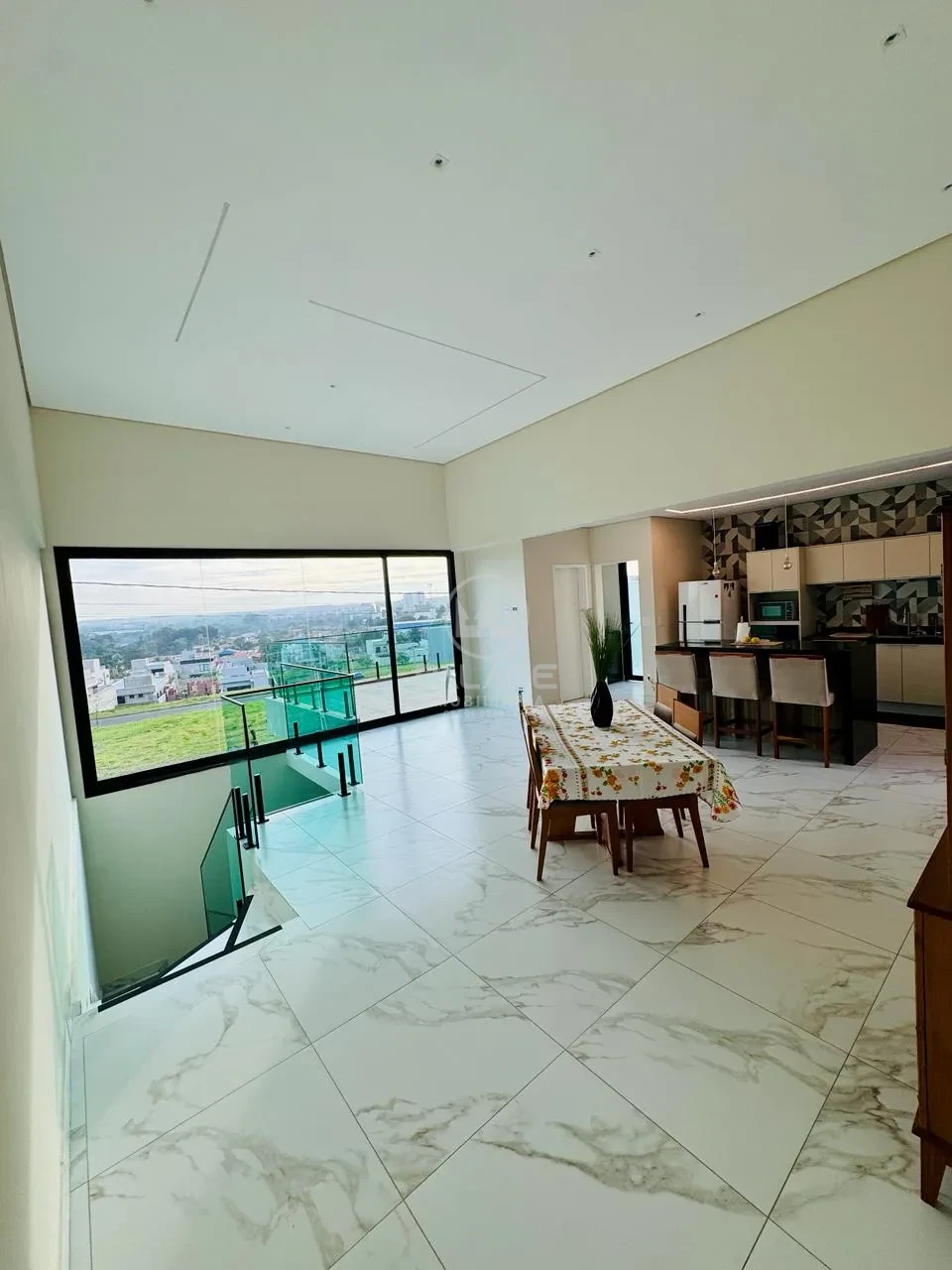 Casa à Venda no Condominio Residencial Canadá