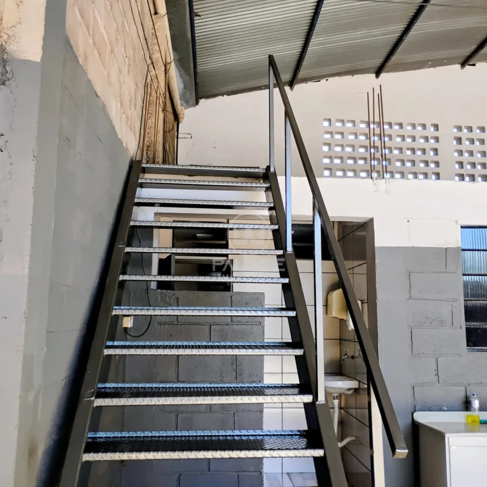 Barracão disponivel para locação