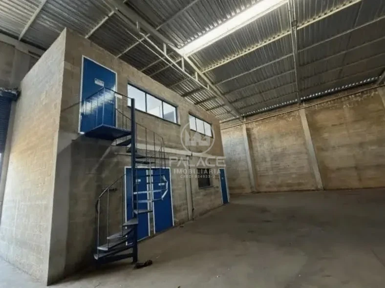 Barracão disponivel para locação