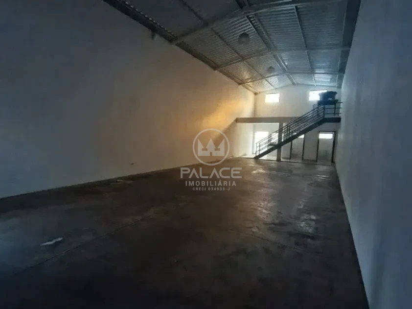 Barracão disponivel para locação
