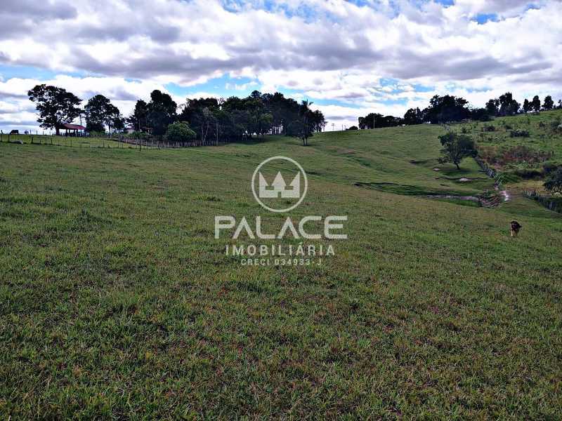 Imagens do imóveis Sítio com 7 alqueires e 3 casas a venda em Conchas, SP.