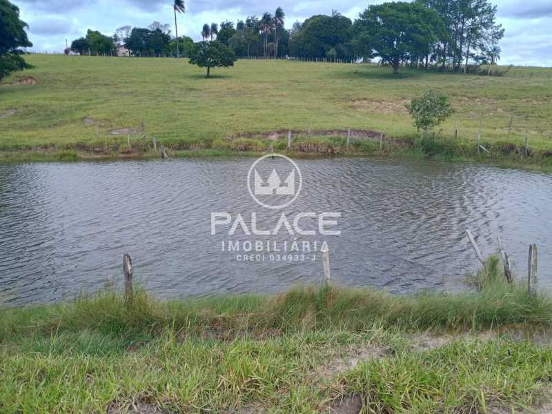 Imagens do imóveis Sítio com 7 alqueires e 3 casas a venda em Conchas, SP.