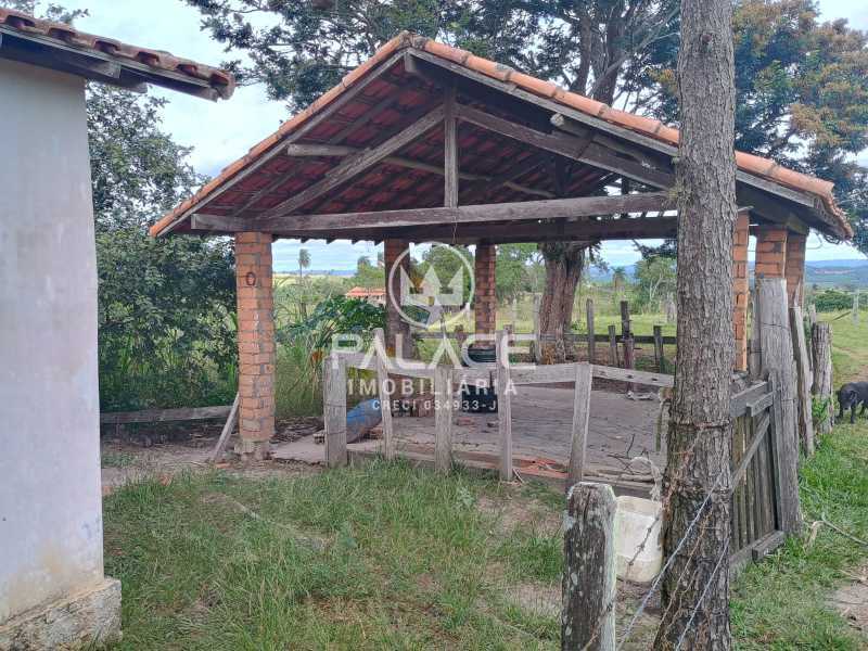 Imagens do imóveis Sítio com 7 alqueires e 3 casas a venda em Conchas, SP.