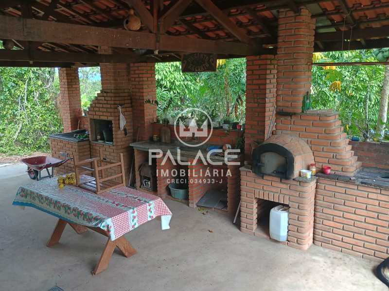 Imagens do imóveis Sítio com 7 alqueires e 3 casas a venda em Conchas, SP.