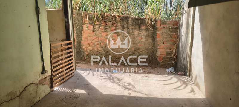 Imagens do imóveis Casa de rua :  / Residencial / Centro (Tupi)