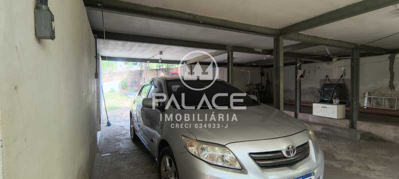 Imagens do imóveis Casa de rua :  / Residencial / Centro (Tupi)