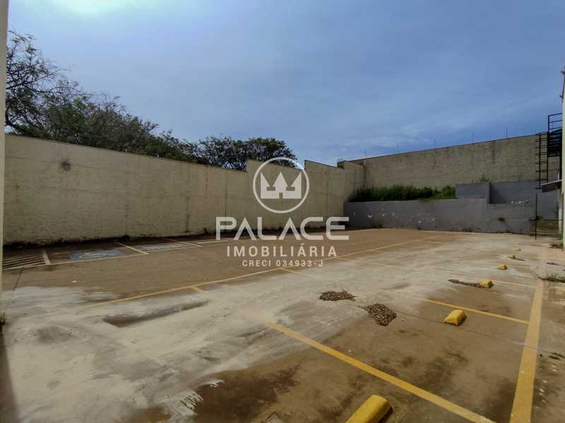 Imagens do imóveis Barracão :  / Comercial / Nova América