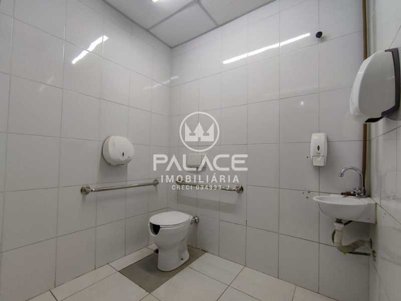 Imagens do imóveis Barracão :  / Comercial / Nova América