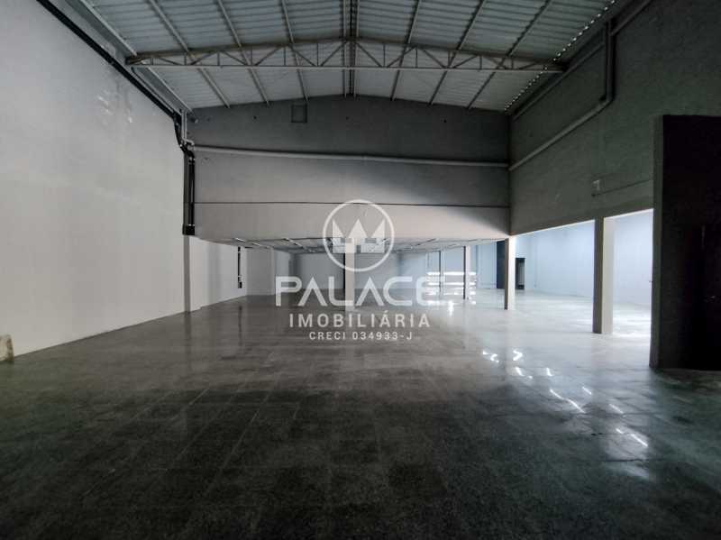 Imagens do imóveis Barracão :  / Comercial / Nova América