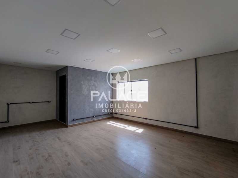 Imagens do imóveis Barracão :  / Comercial / Nova América