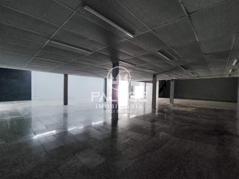 Imagens do imóveis Barracão :  / Comercial / Nova América