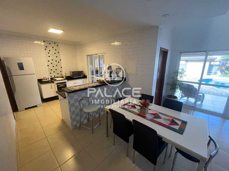 Imagens do imóveis casa em condomínio à venda em jardim caxambu, piracicaba 3 quartos 271m²