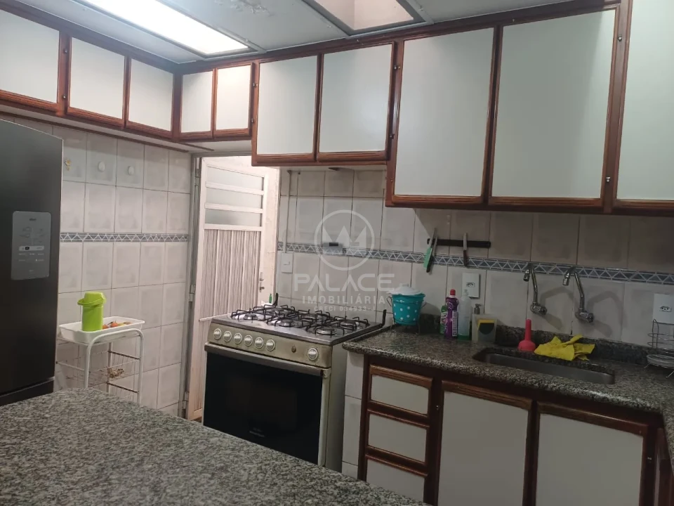 Casa, 3 quartos, 260 m² - Foto 35
