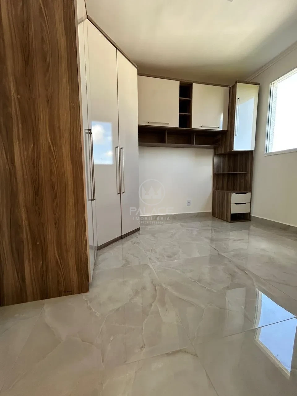 Apartamento com Elevador no Condomínio Piazza Florença, Campestre, Piracicaba.