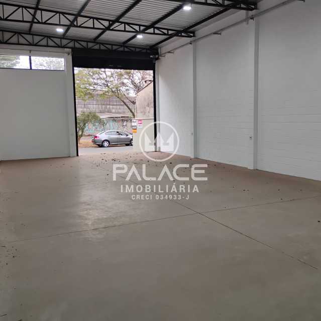 Imagens do imóveis Barracão :  / Comercial / Cecap