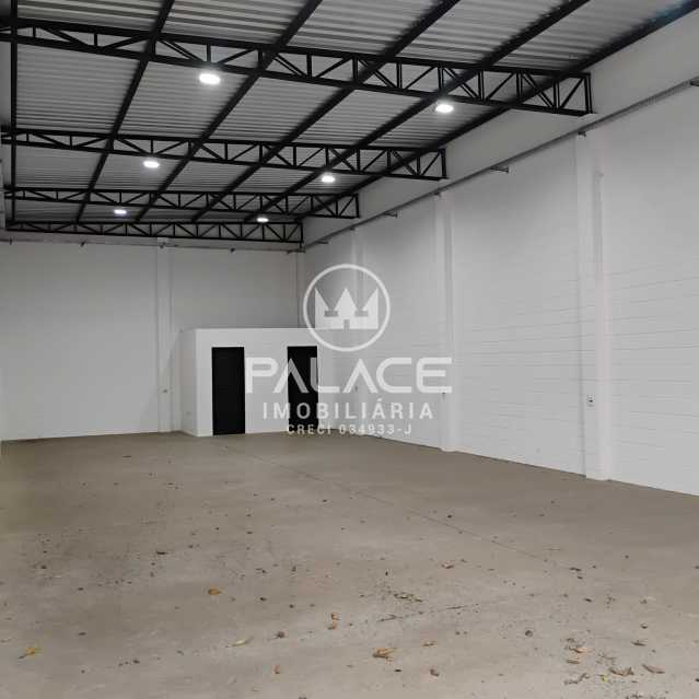 Imagens do imóveis Barracão :  / Comercial / Cecap