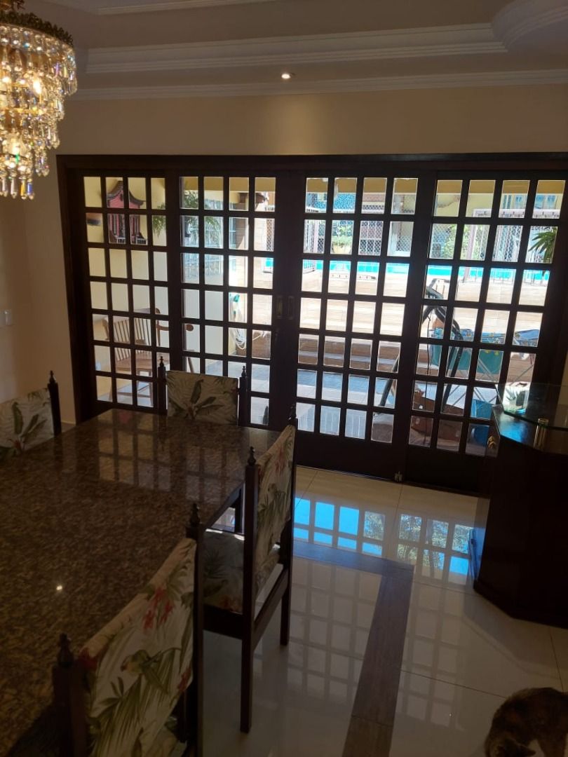 Imagens do imóveis casa à venda em centro, águas de são pedro 3 quartos 299m²