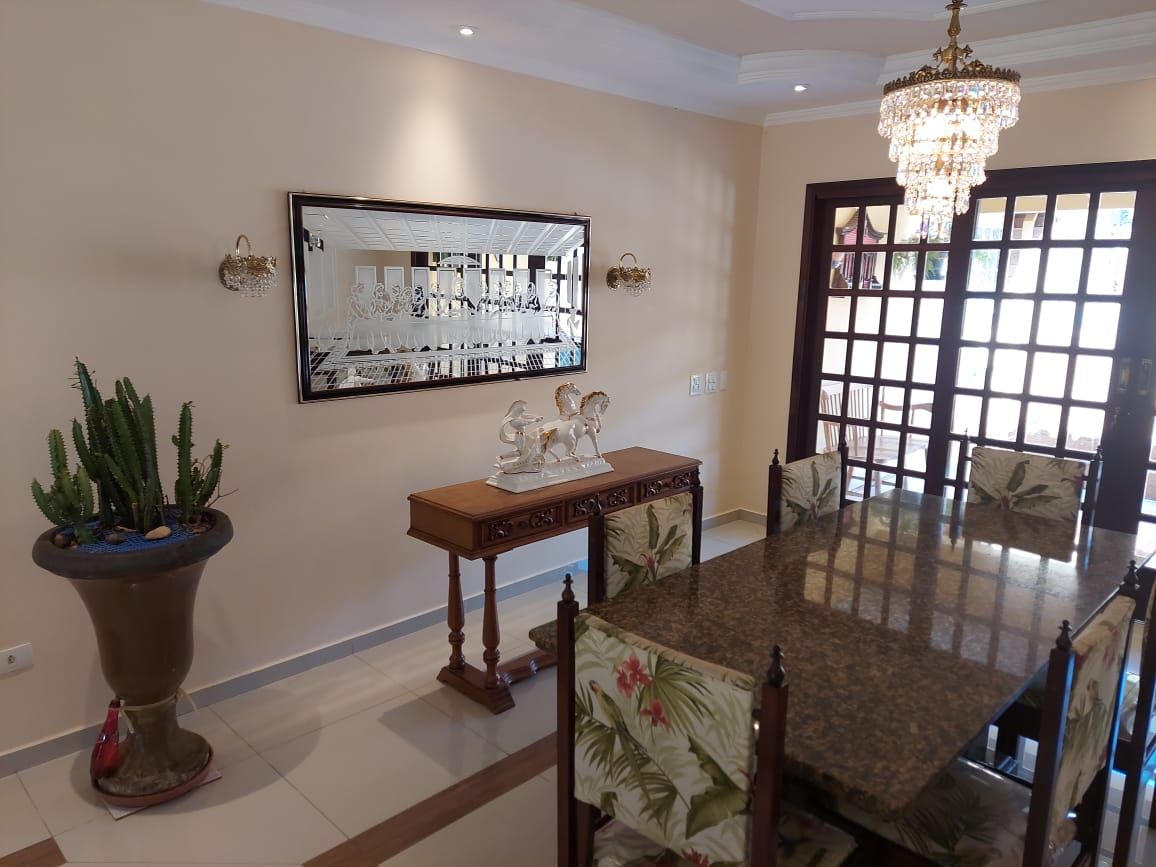 Imagens do imóveis casa à venda em centro, águas de são pedro 3 quartos 299m²