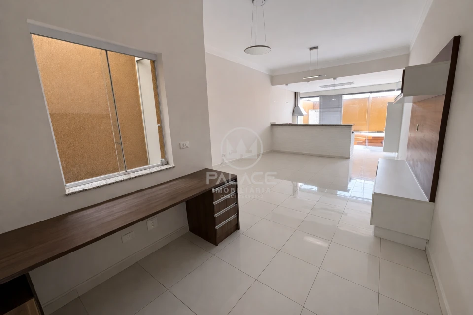 CASA PARA LOCAÇÃO / 3 QUARTOS/ CASTELINHO