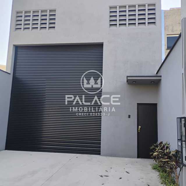 Imagens do imóveis Barracão :  / Comercial / Água Branca