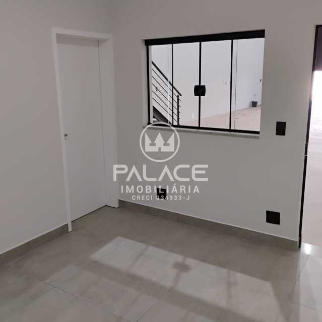 Imagens do imóveis Barracão :  / Comercial / Água Branca